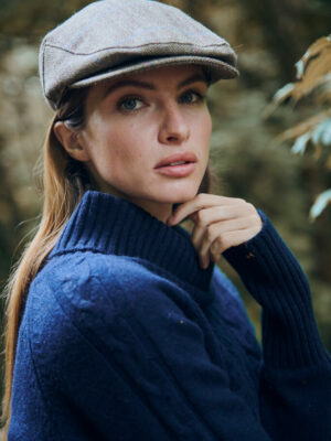 holly woodrose holly woodrose